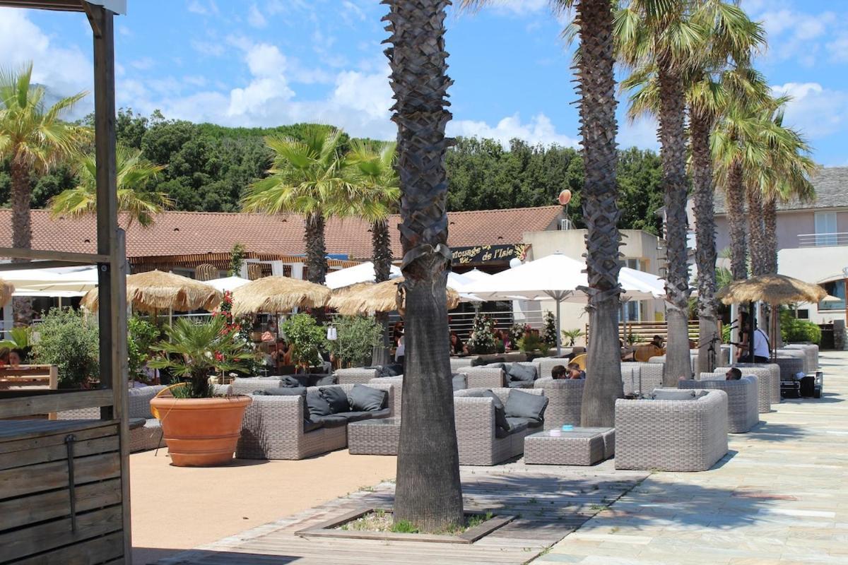 Bord de mer, pieds dans l'eau, vue panoramique Villa San-Nicolao Luaran gambar