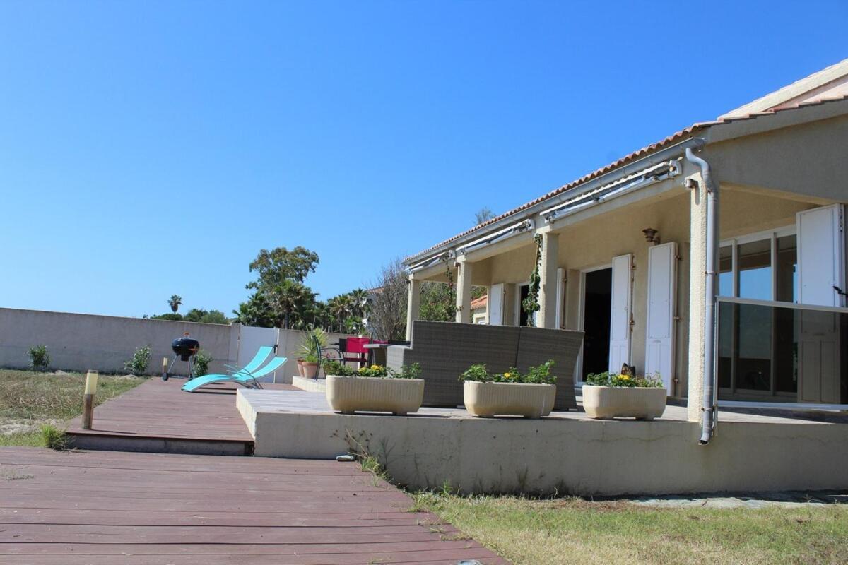 Bord de mer, pieds dans l'eau, vue panoramique Villa San-Nicolao Luaran gambar