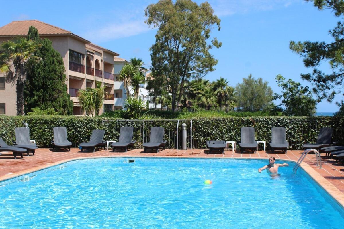 Bord de mer, pieds dans l'eau, vue panoramique Villa San-Nicolao Luaran gambar